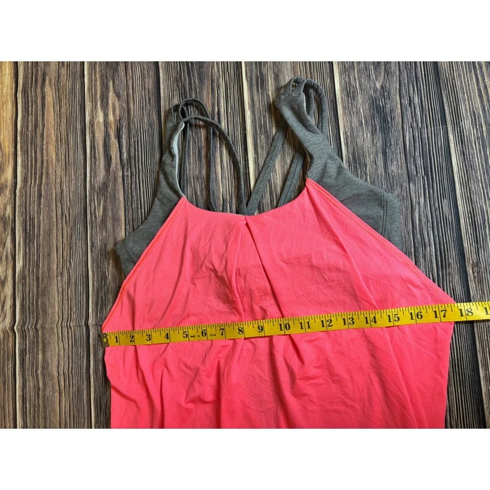 Lululemon Womens Coral Grey Sz 4 Athletic Tank Top Built In Bra Strap Activewear